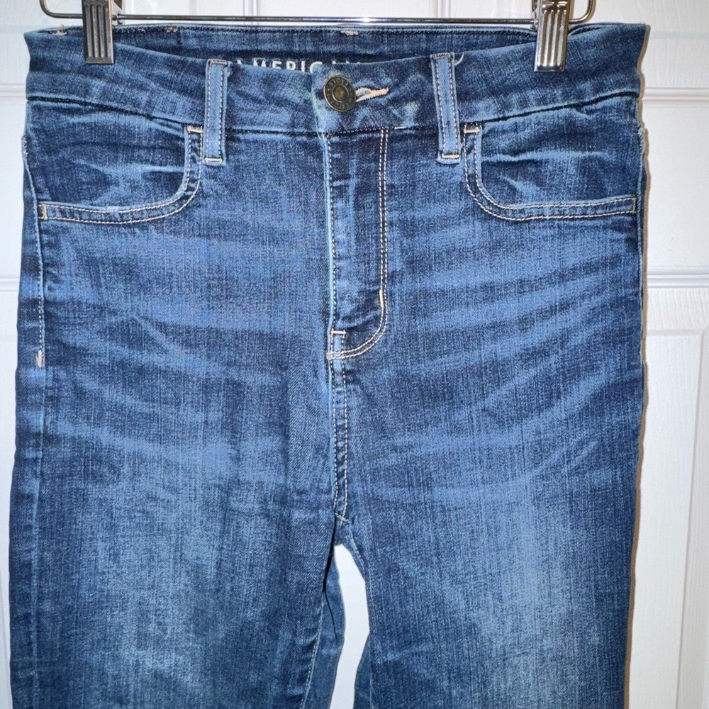 American Eagle Outfitters Indigo High Rise Jeans - Picture 2 of 6